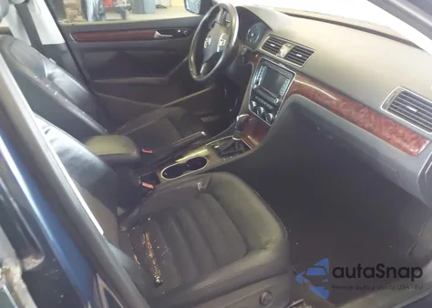 2013 Volkswagen Passat 2.5L Sel Premium из США, поврежденный, VIN 1VWCH7A39DC133784